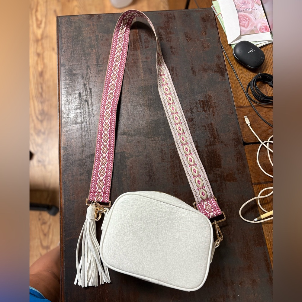 Stylish White Crossbody Bag with Pink Strap